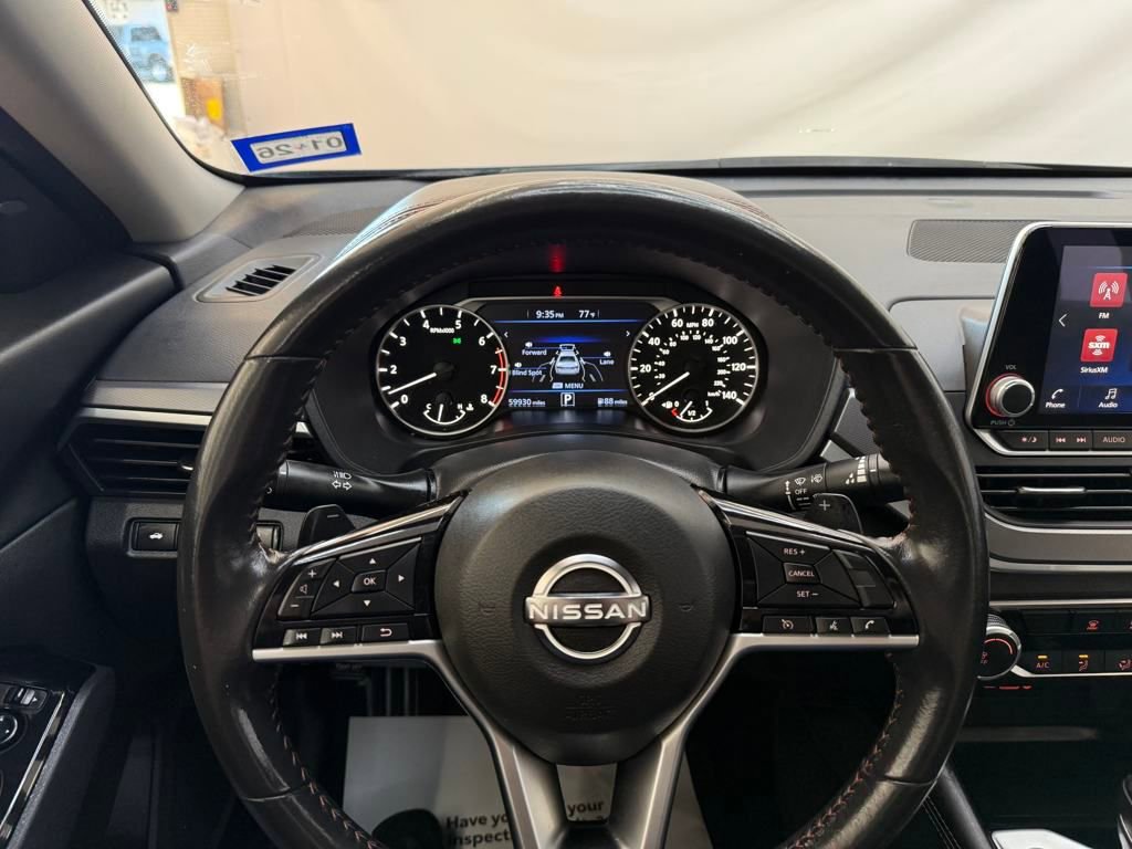 Used 2023 Nissan Altima 2.5 SR image 11