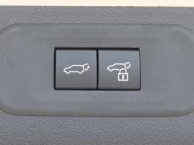 New 2026 Lexus TX 500h AWD image 27