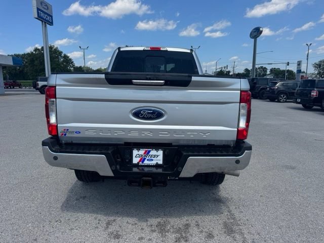Used 2017 Ford F250 Lariat AWD/4WD image 4