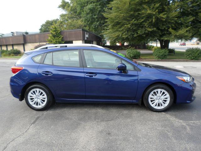 Used 2018 Subaru Impreza 2.0i Premium image 8