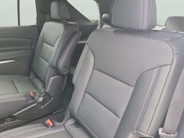 New 2026 Chevrolet Traverse LT w/ Midnight/Sport Edition FWD image 14