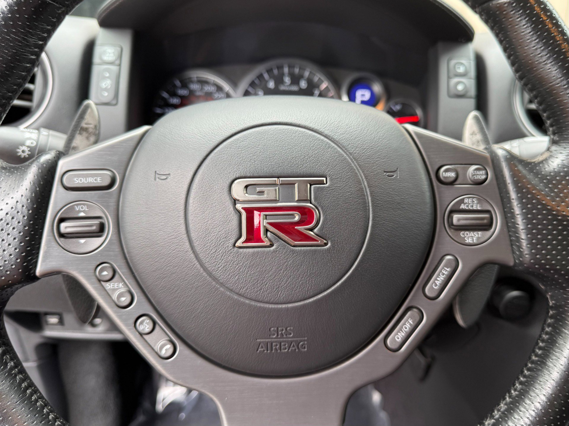 Used 2012 Nissan GT-R Premium AWD/4WD image 19