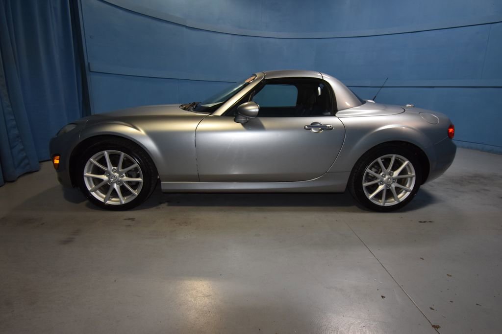 Used 2011 MAZDA MX-5 Miata Grand Touring w/ Premium Pkg image 30