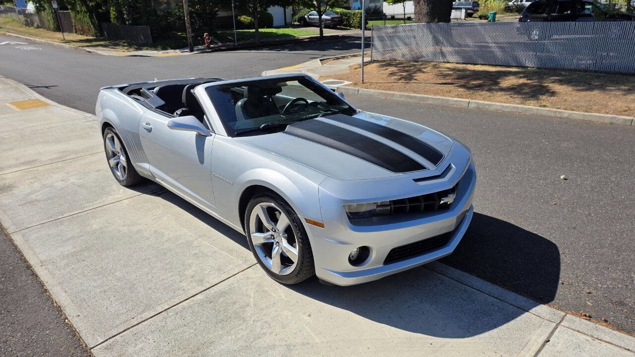 Used 2011 Chevrolet Camaro SS w/ RS Package image 17