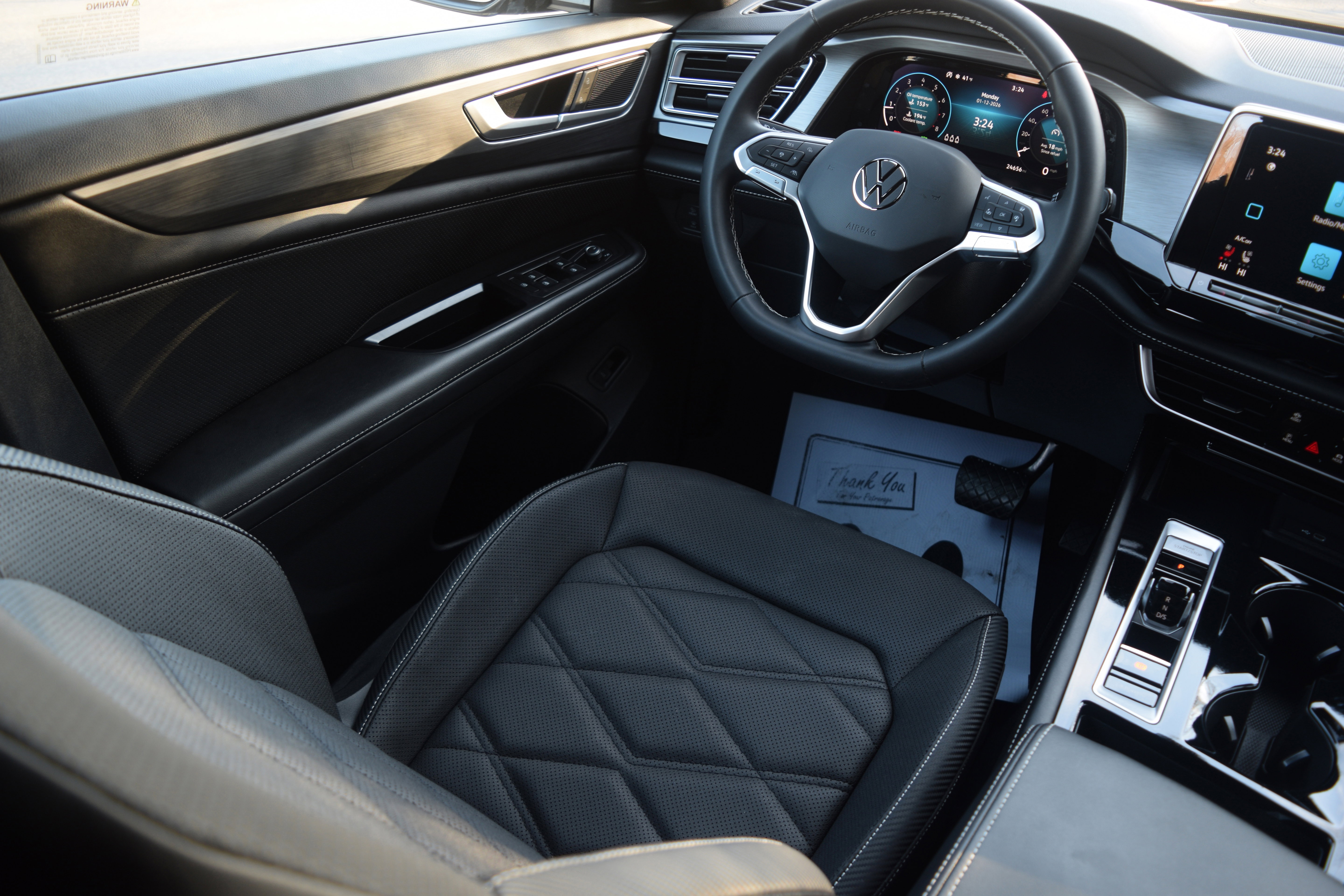 Used 2024 Volkswagen Atlas Cross Sport SE image 2