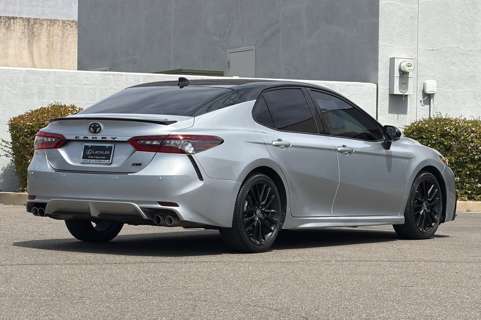Used 2022 Toyota Camry XSE w/ Navigation Package FWD image 2