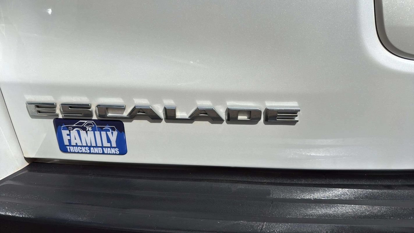 Used 2016 Cadillac Escalade Premium AWD/4WD image 25