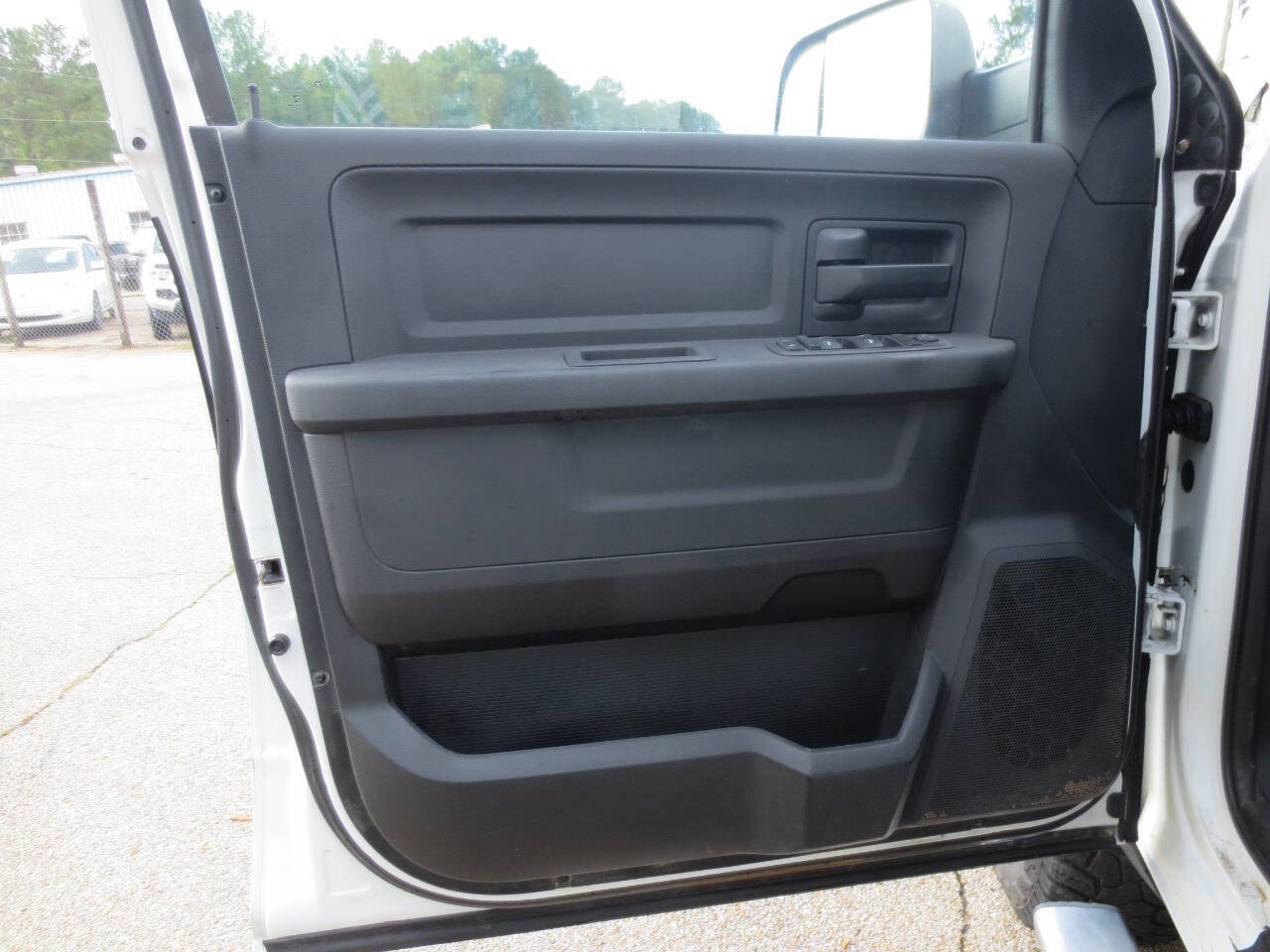 Used 2017 RAM 3500 Tradesman image 17