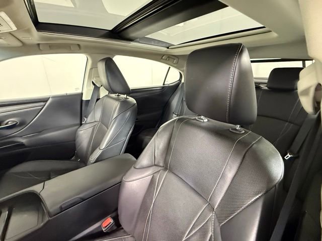 Used 2023 Lexus ES 350 Luxury w/ Accessory Package (Z1) image 14