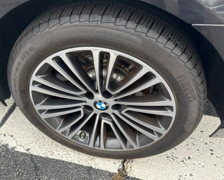 Used 2020 BMW 530i w/ Premium Package image 9