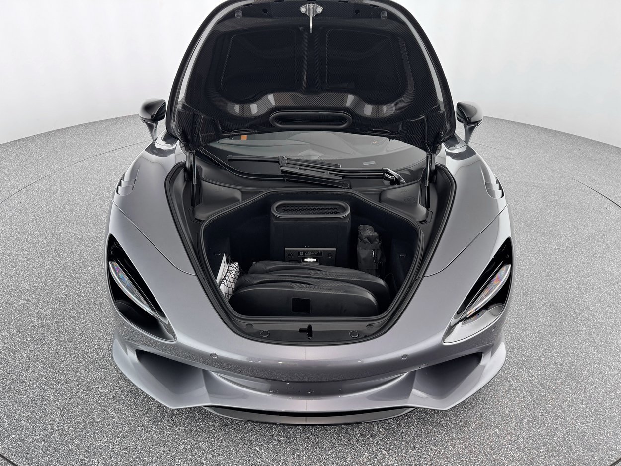 New 2026 McLaren 750S Spider RWD image 34