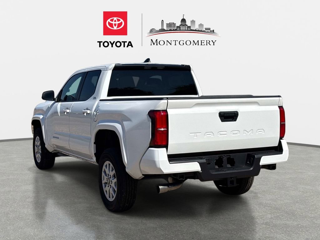 Used 2025 Toyota Tacoma SR5 image 5