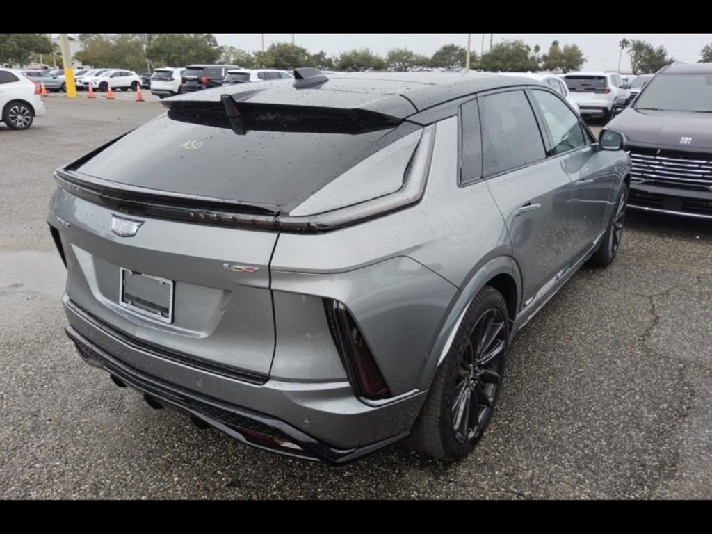 Used 2026 Cadillac Lyriq V image 4