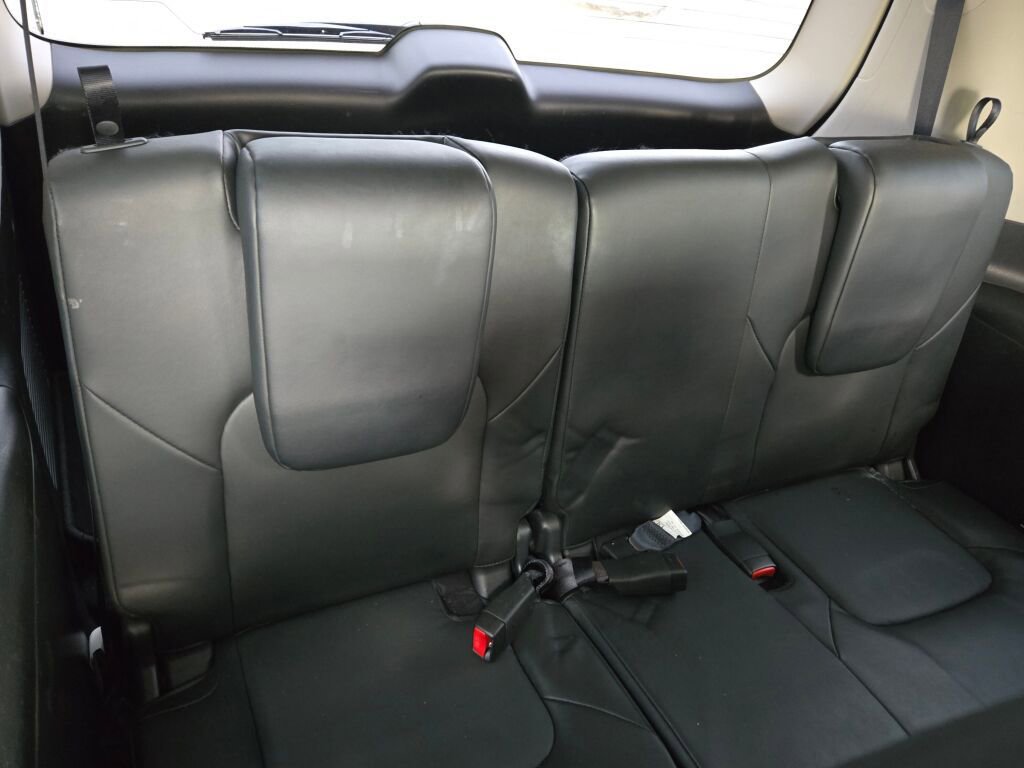 Used 2021 Nissan Armada SV w/ SV Appearance Package image 12