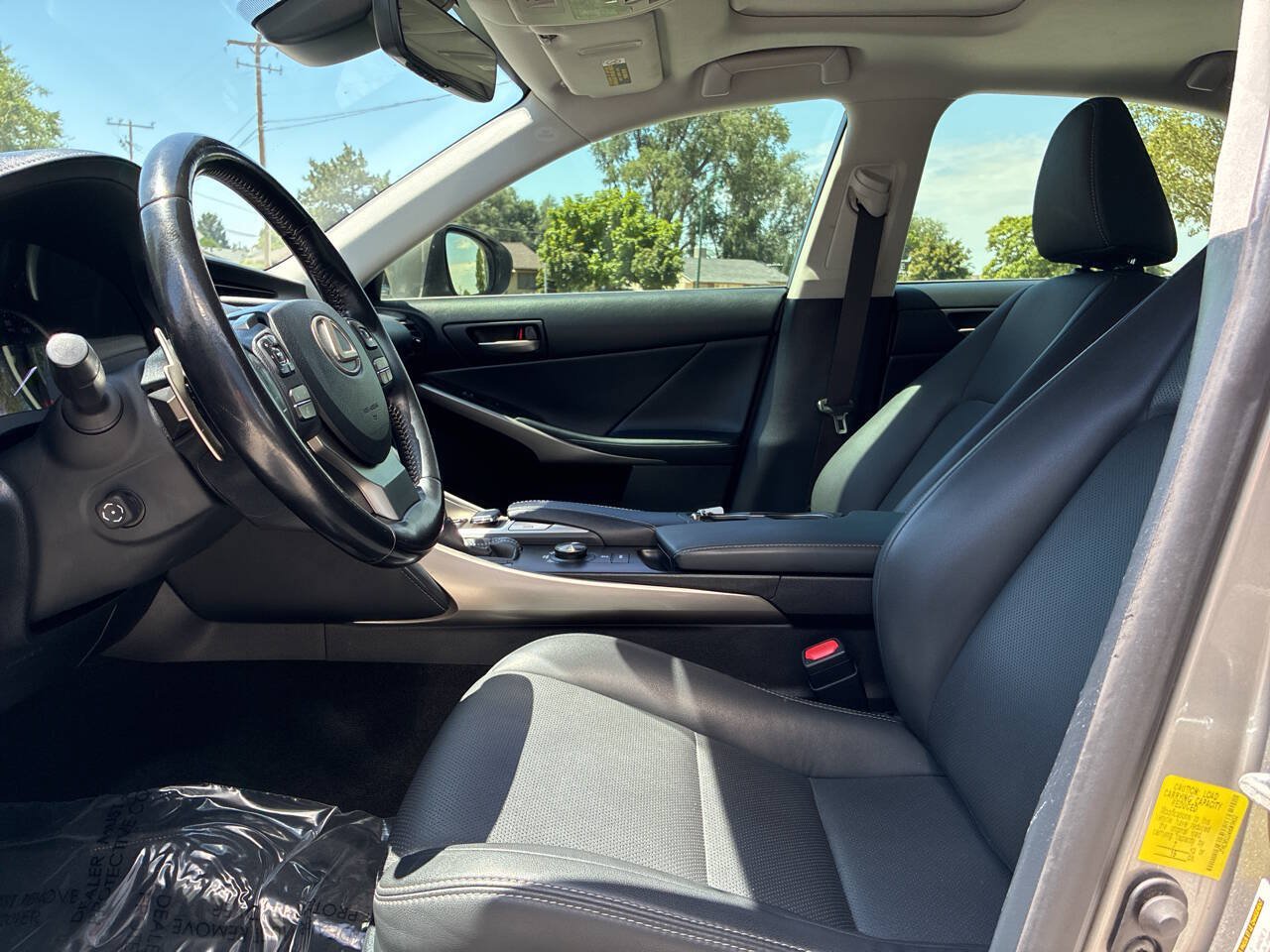 Used 2017 Lexus IS 300 AWD w/ Navigation System Package image 7
