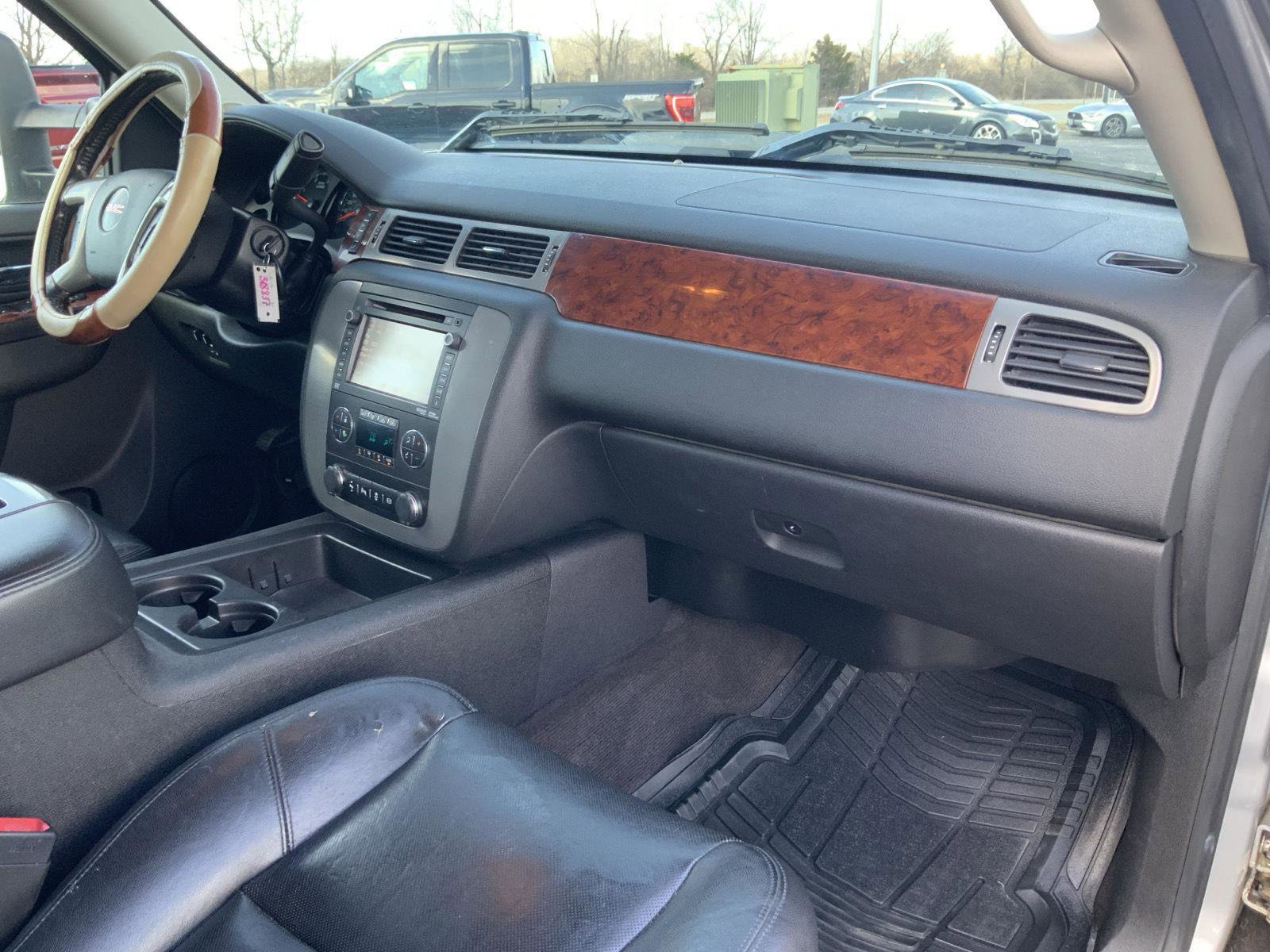 Used 2014 GMC Sierra 2500 SLT w/ SLT Convenience Package image 59