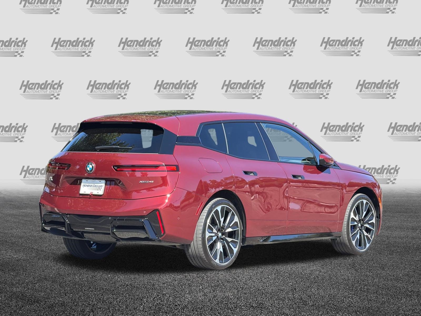 Used 2026 BMW iX xDrive45 w/ M Sport Package AWD/4WD image 5