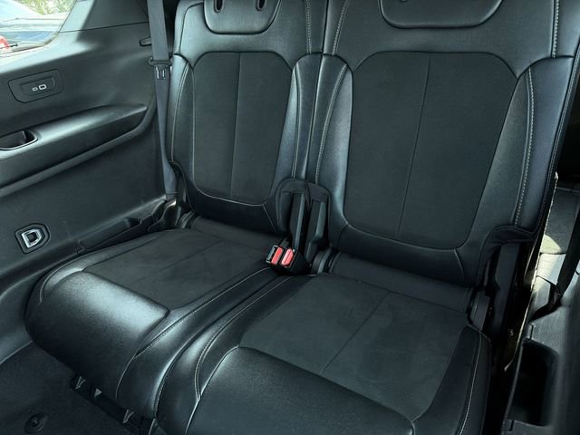 Used 2024 Jeep Grand Cherokee L Laredo image 21