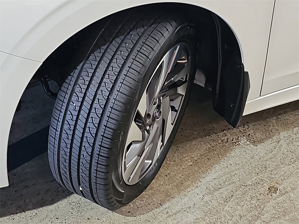 New 2025 Subaru Legacy Limited image 32