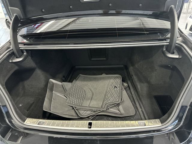 Used 2022 BMW 750i xDrive w/ Executive Package AWD/4WD image 20