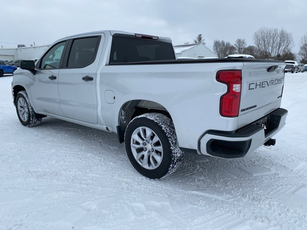 Used 2021 Chevrolet Silverado 1500 Custom w/ LPO, Dark Essentials Package image 5