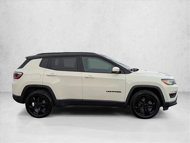 Used 2018 Jeep Compass Latitude image 4