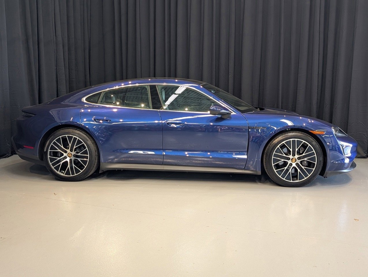 New 2024 Porsche Taycan image 8