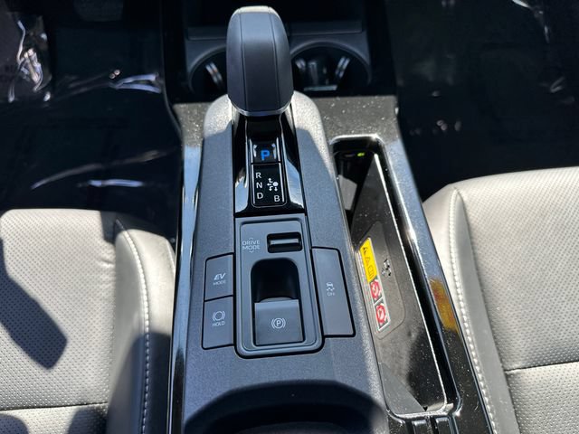 Used 2024 Toyota Prius XLE FWD image 35