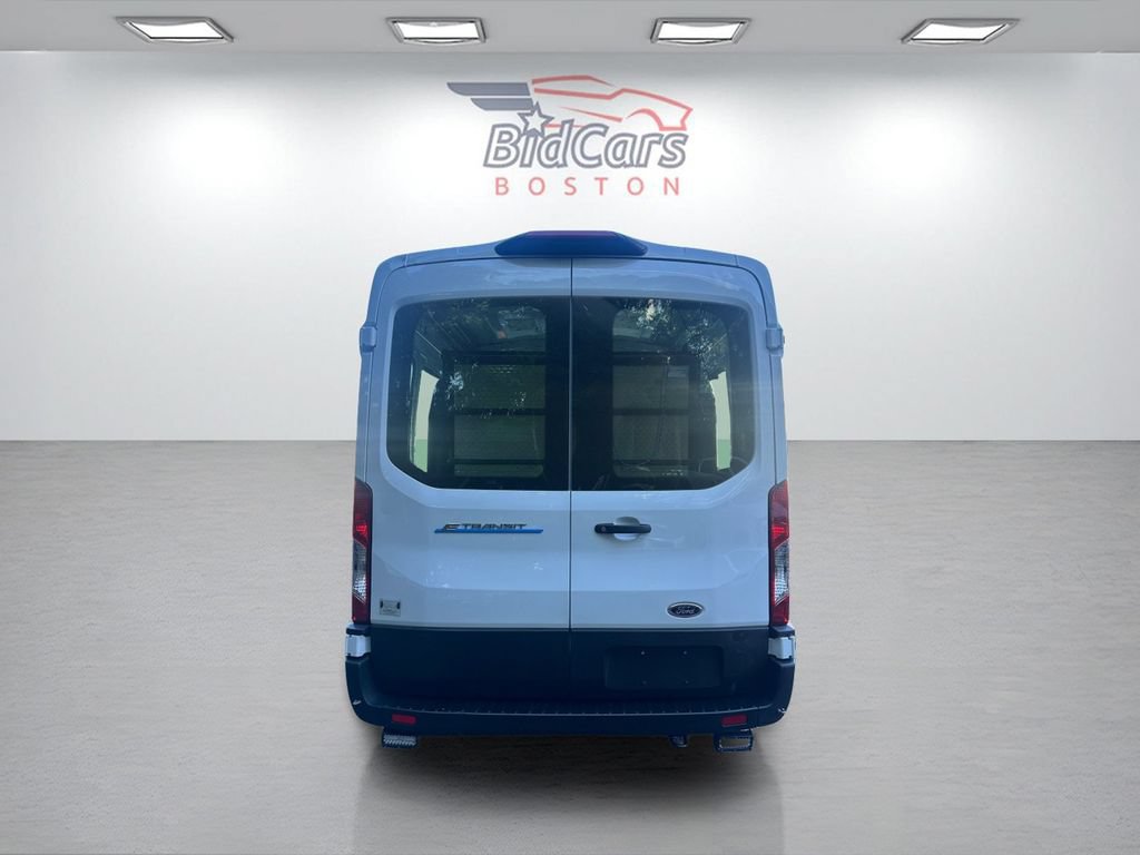 Used 2023 Ford E-Transit Medium Roof RWD image 5