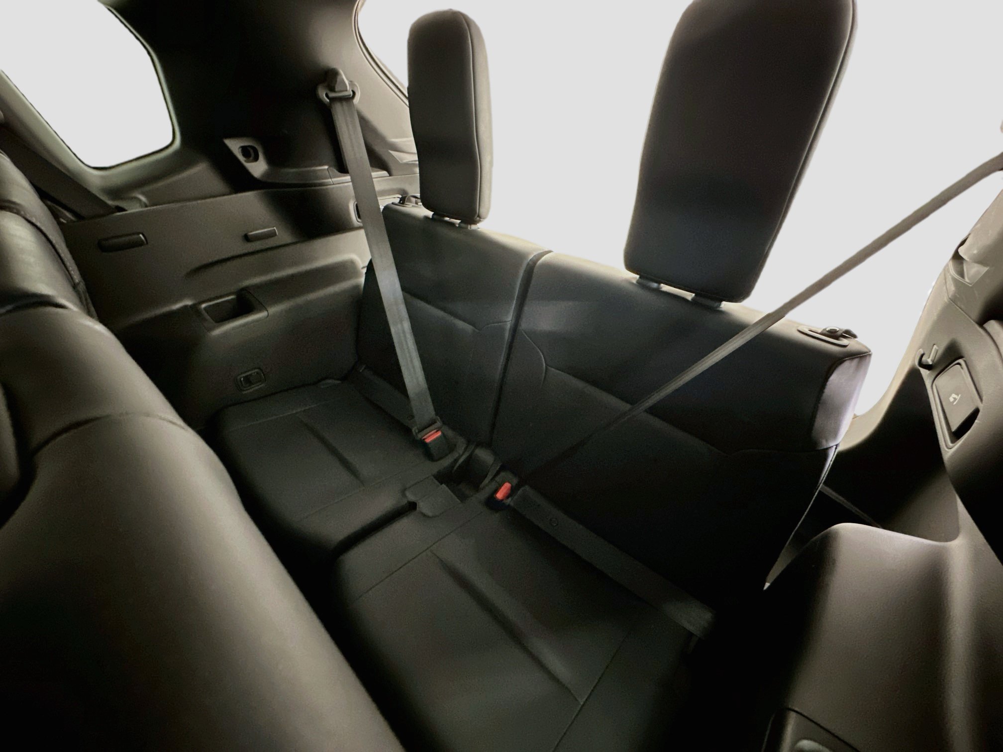 Used 2025 Mitsubishi Outlander AWD image 36