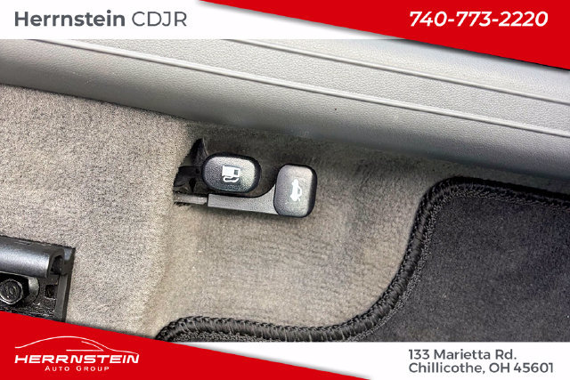 Used 2025 Hyundai Elantra Sport FWD image 13