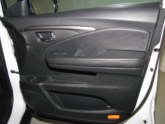 Certified 2022 Honda Pilot Sport image 21