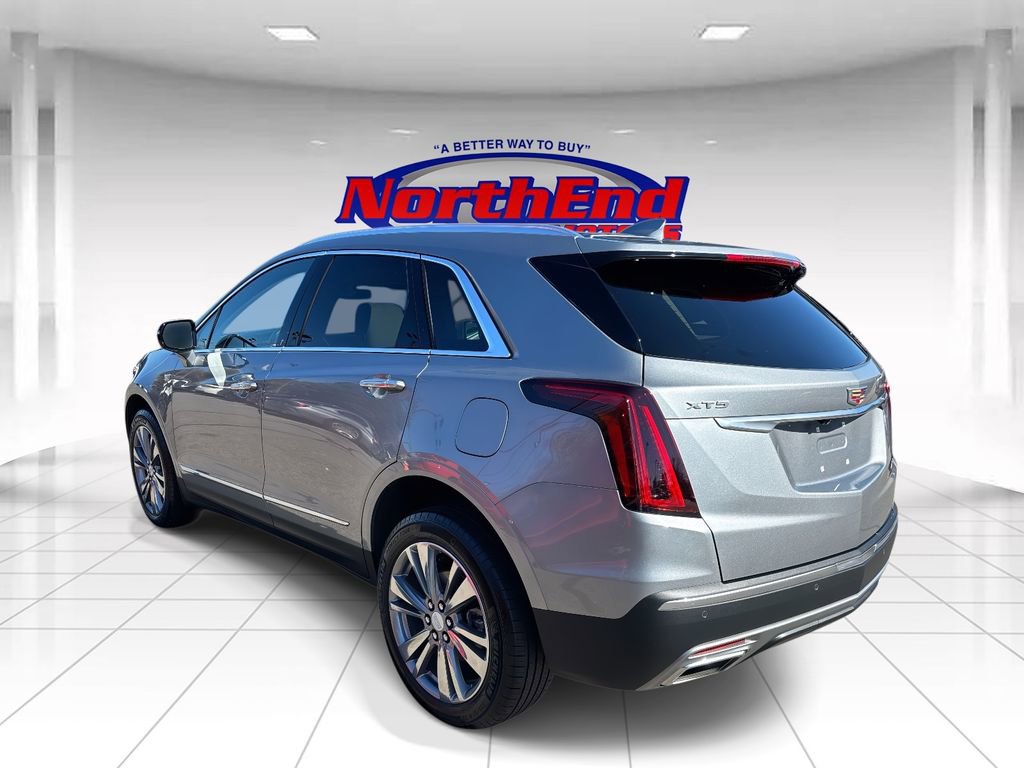 Used 2025 Cadillac XT5 Premium Luxury image 5