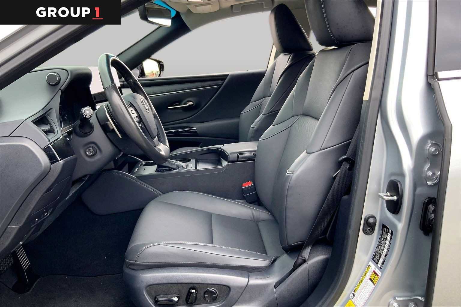 Used 2024 Lexus ES 350 w/ Premium Package FWD image 8