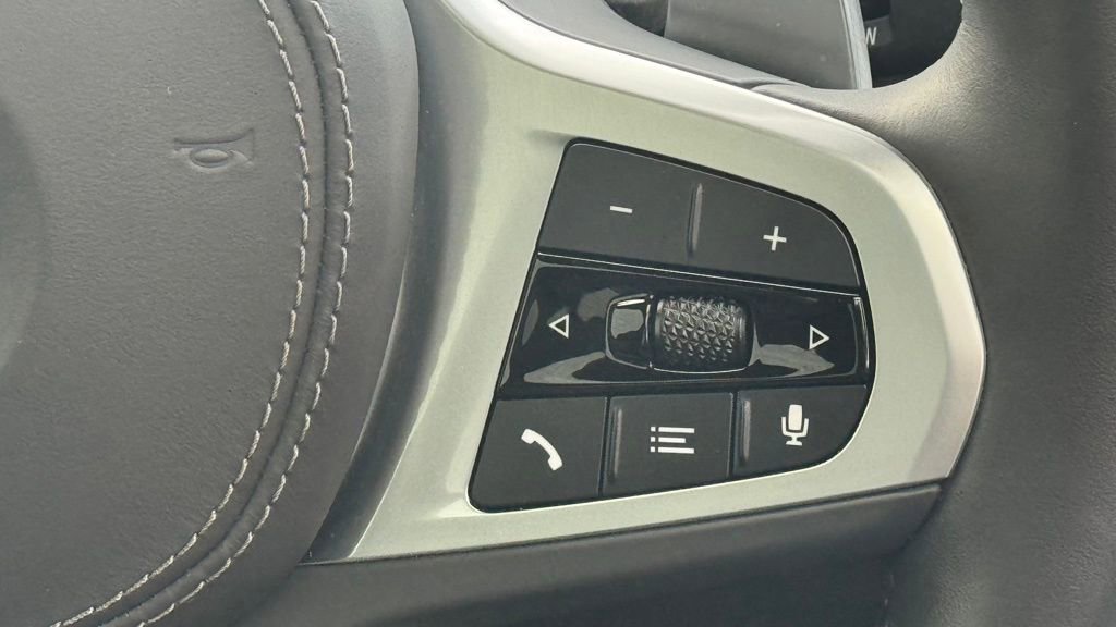 Used 2024 BMW X7 xDrive40i w/ M Sport Package image 20