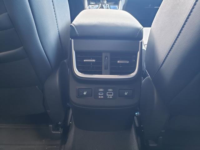 Used 2025 Subaru Outback Limited image 13