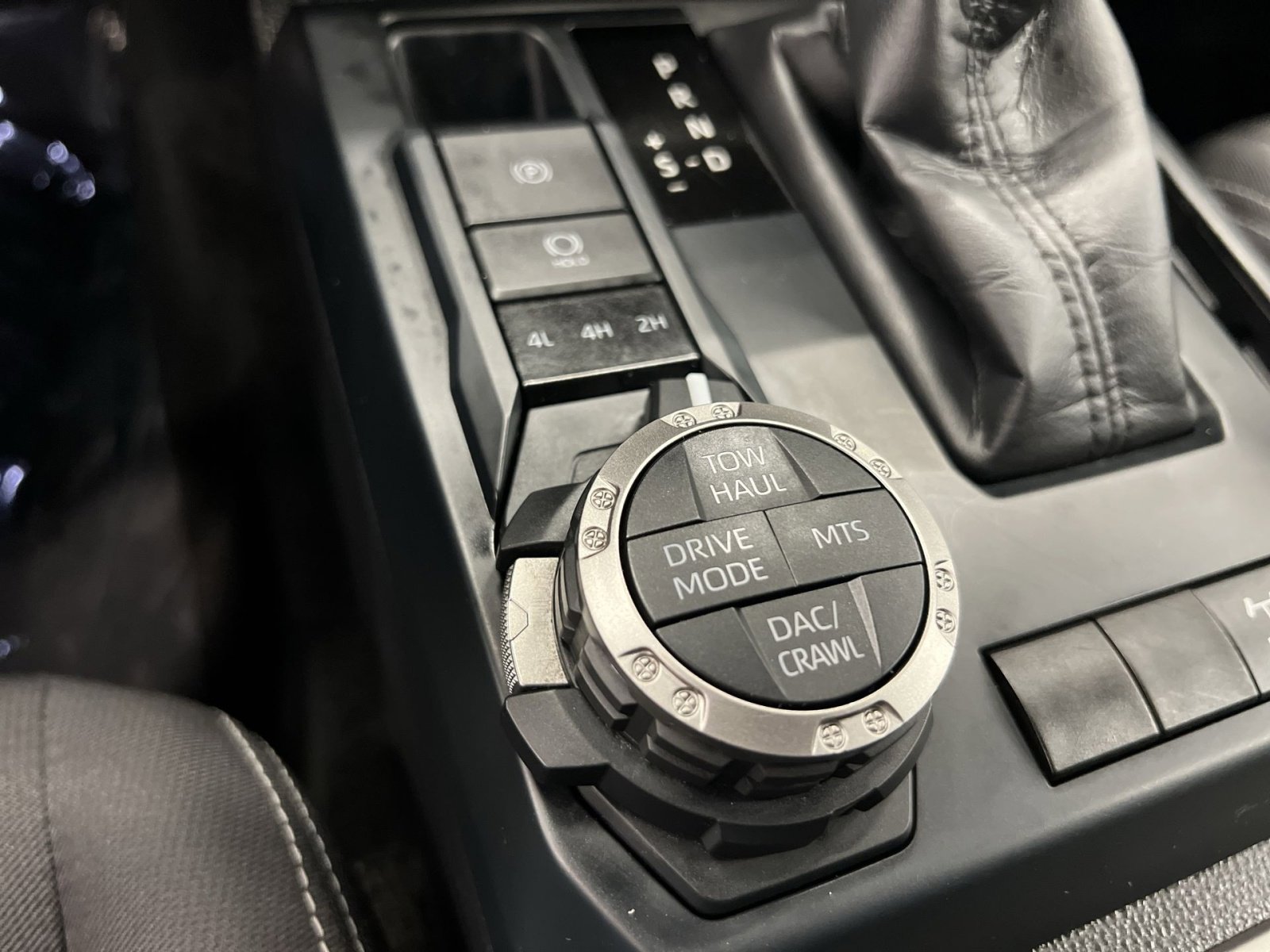 Used 2025 Toyota Tacoma TRD Off-Road image 28