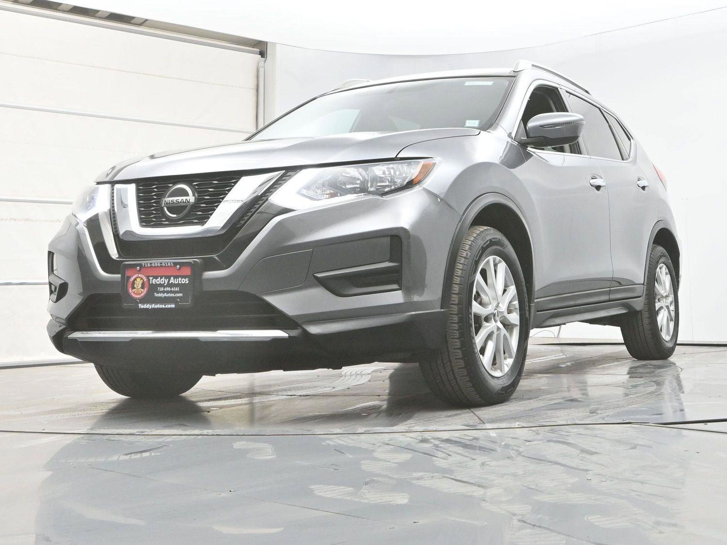 Used 2018 Nissan Rogue SV image 30