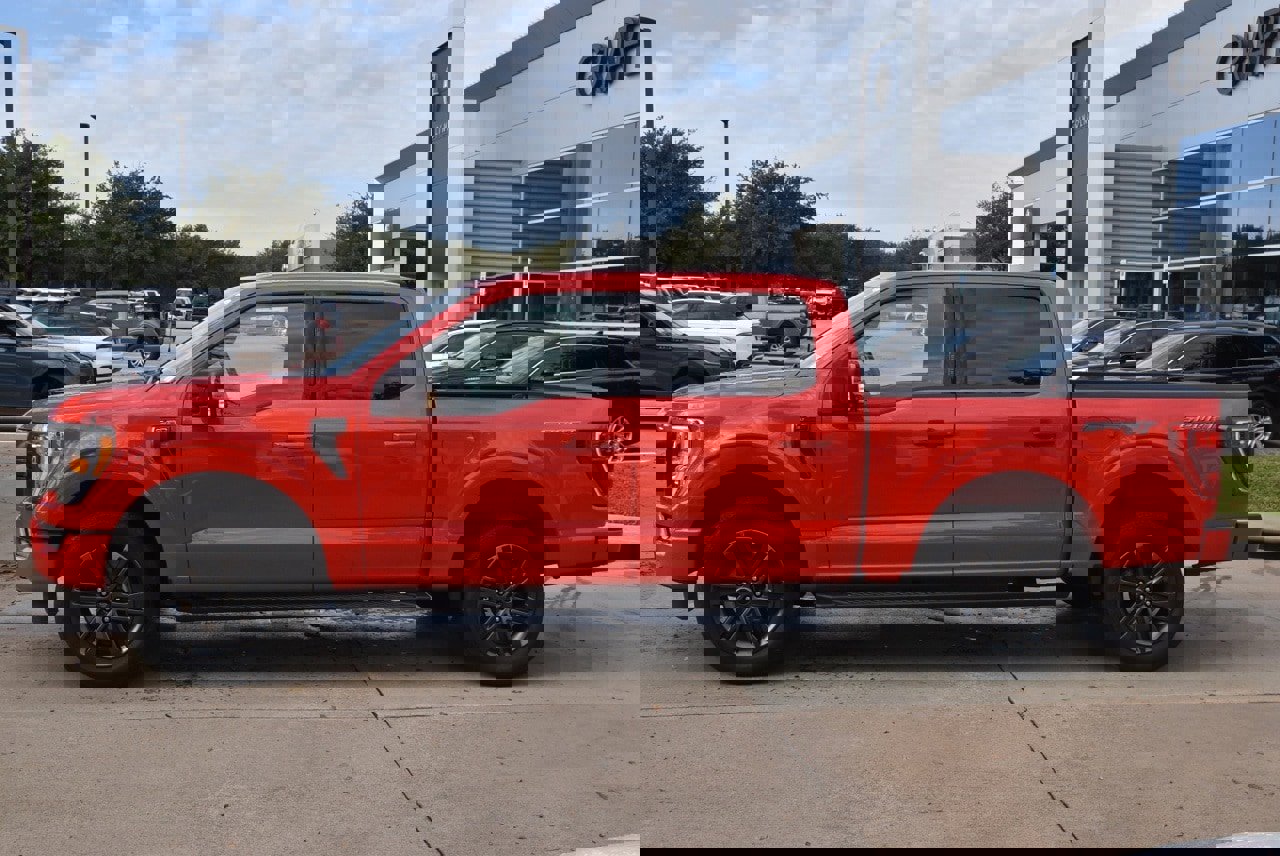 Certified 2022 Ford F150 XLT w/ Equipment Group 302A High image 12