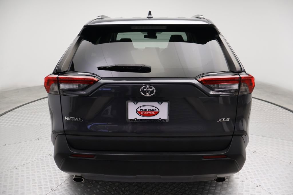 Used 2023 Toyota RAV4 XLE w/ Convenience Package image 10
