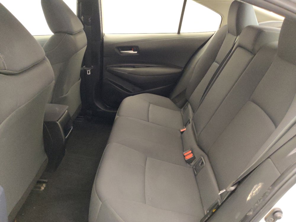 Used 2021 Toyota Corolla LE image 18