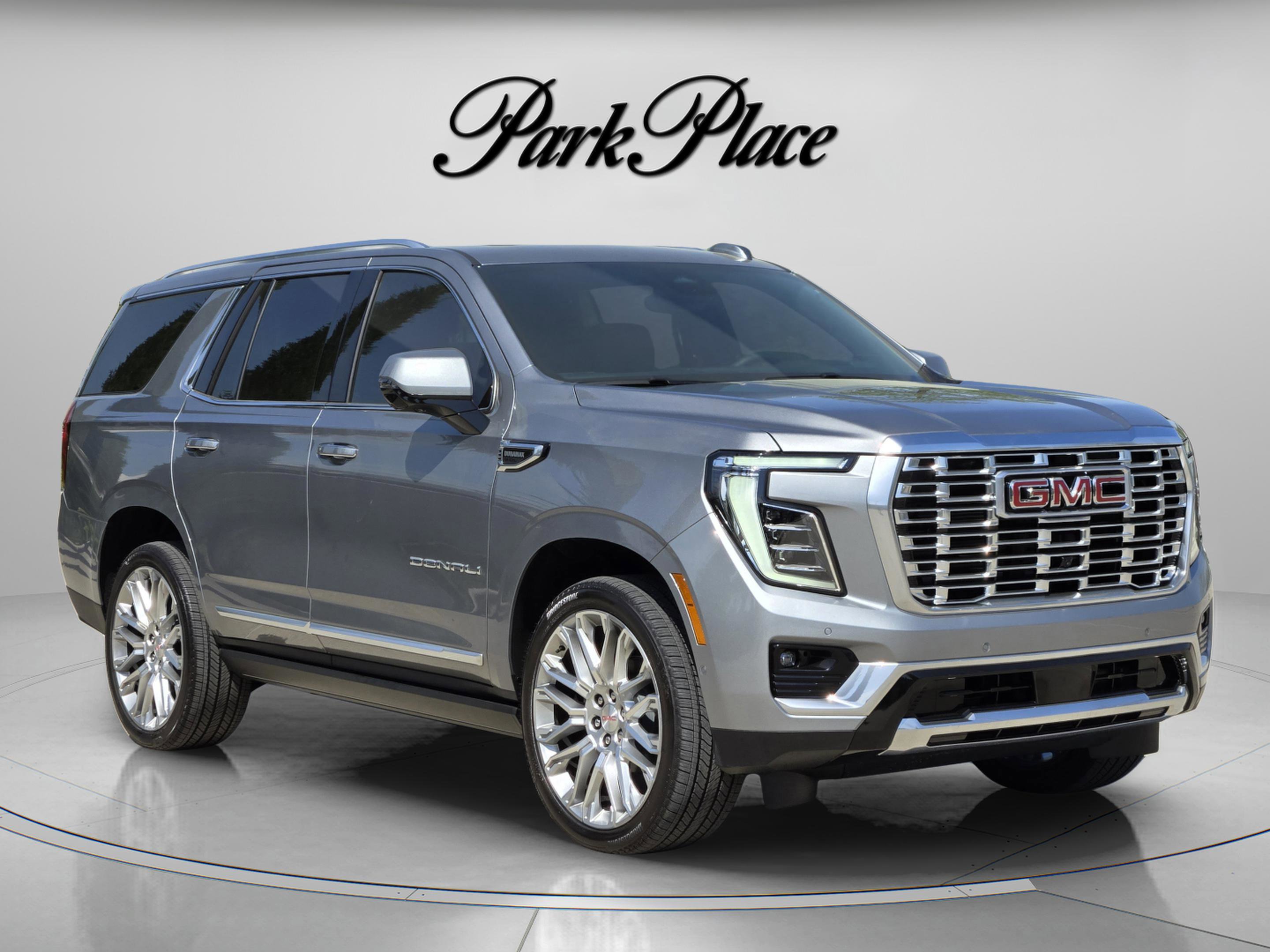 Used 2026 GMC Yukon Denali w/ Denali Reserve Package image 5
