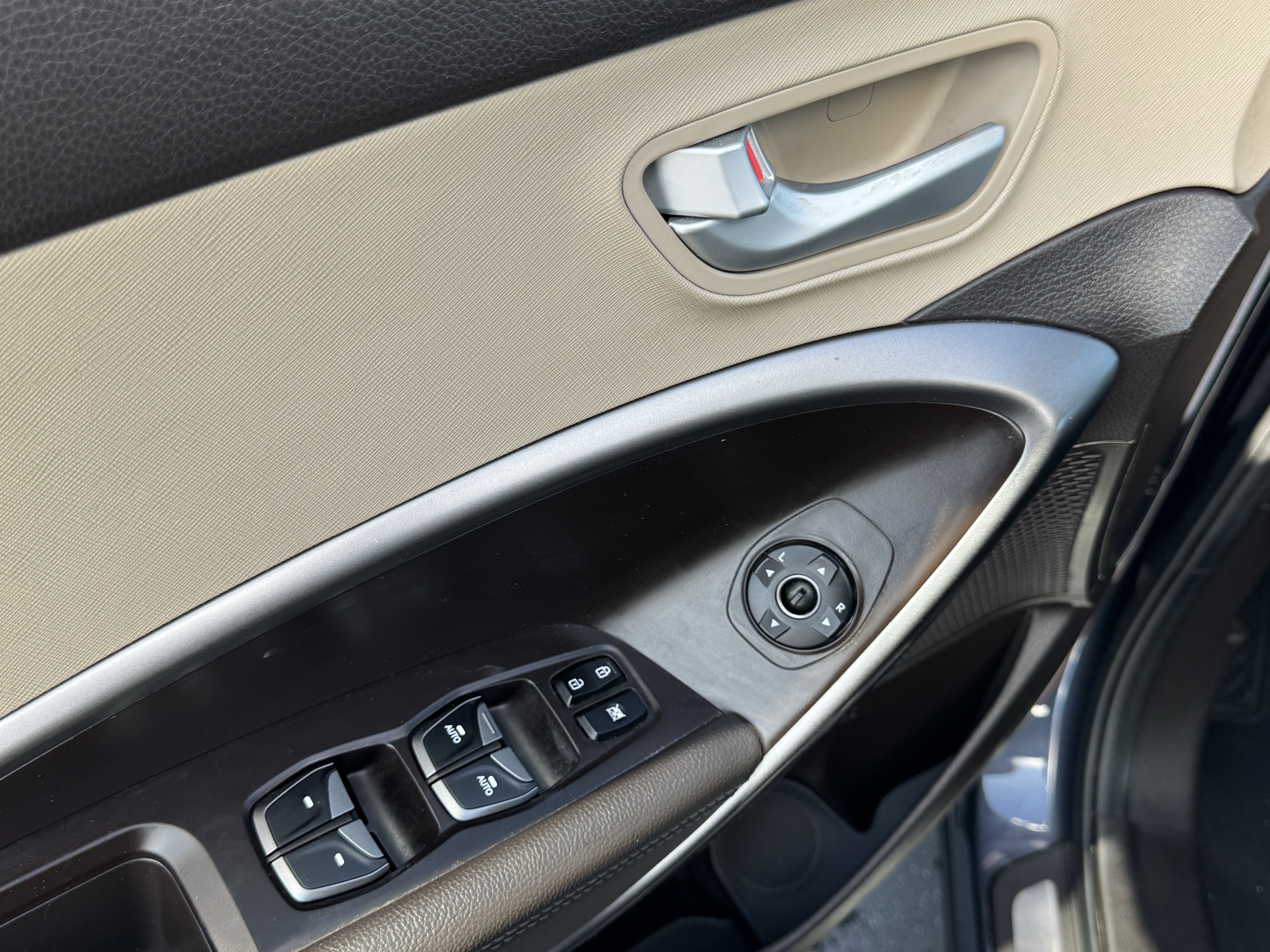 Used 2017 Hyundai Santa Fe Sport image 15