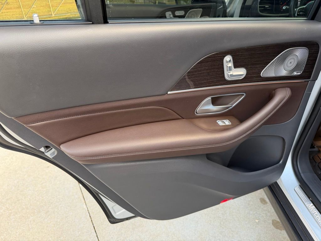 Used 2020 Mercedes-Benz GLS 450 4MATIC image 18