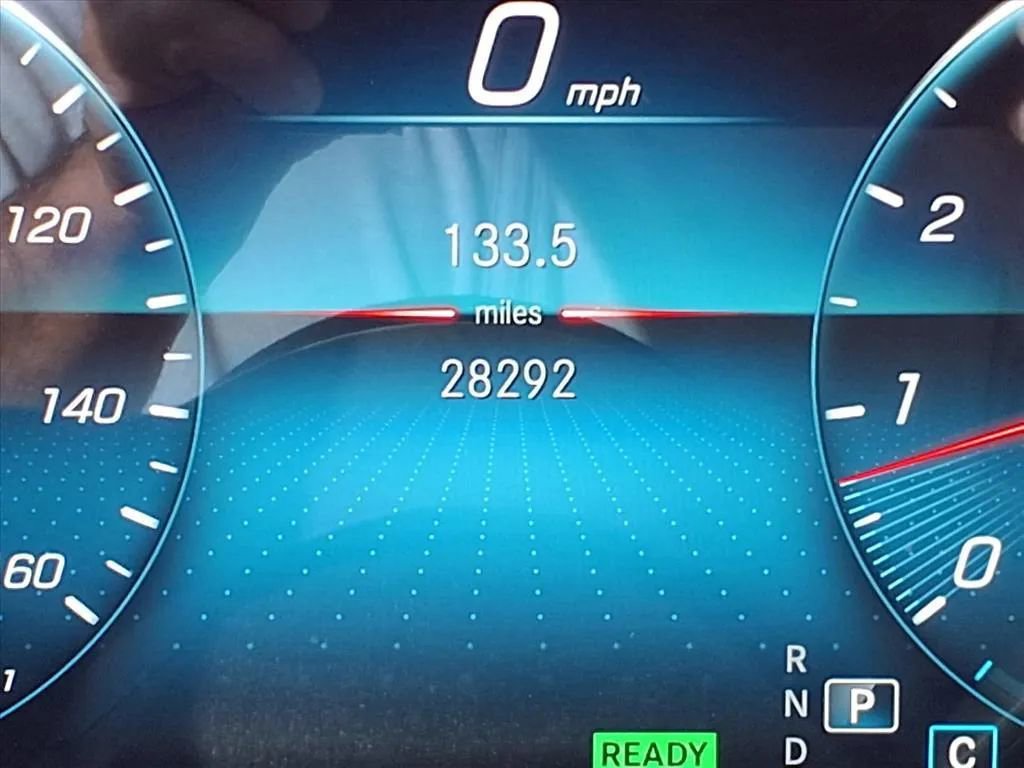 Used 2022 Mercedes-Benz GLS 450 4MATIC image 31