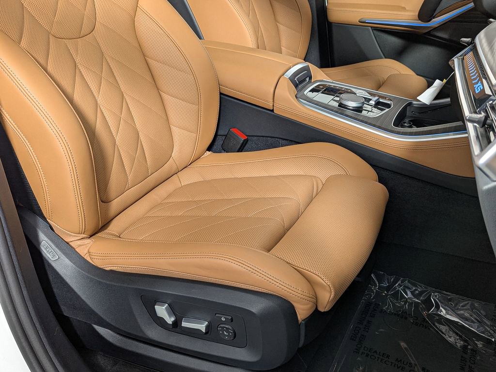 Certified 2025 BMW X5 xDrive40i w/ M Sport Package image 22