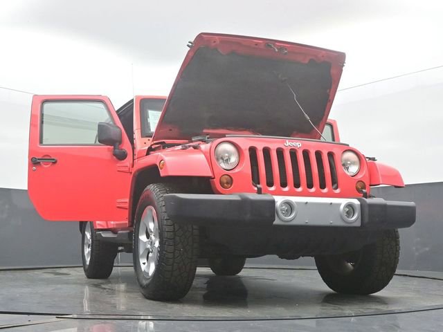 Used 2013 Jeep Wrangler Sahara w/ Connectivity Group AWD/4WD image 54