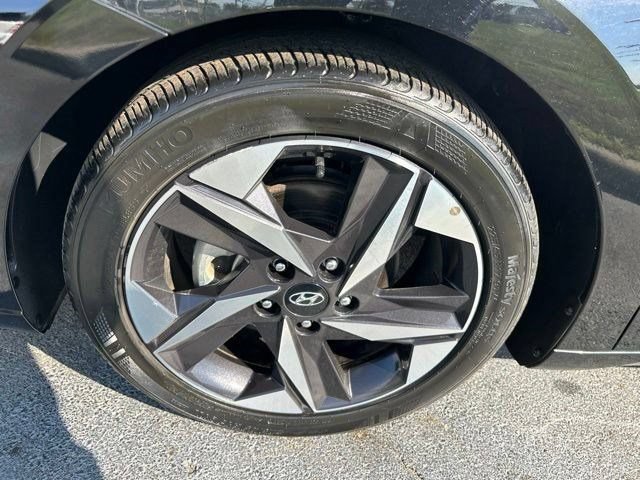 Used 2022 Hyundai Elantra SEL w/ Convenience + Premium Package FWD image 51