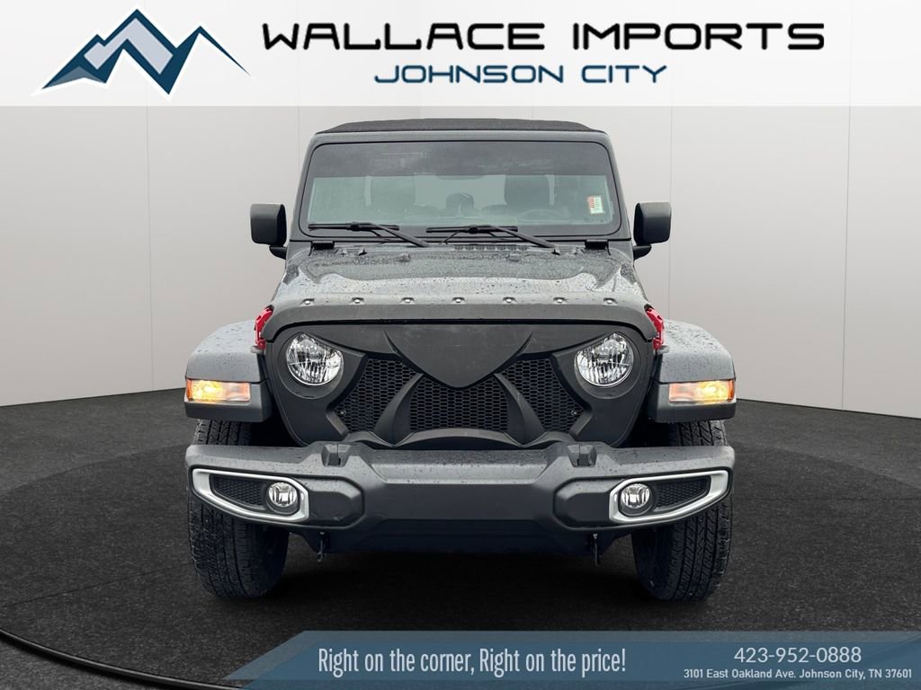 Used 2024 Jeep Gladiator Sport AWD/4WD image 8
