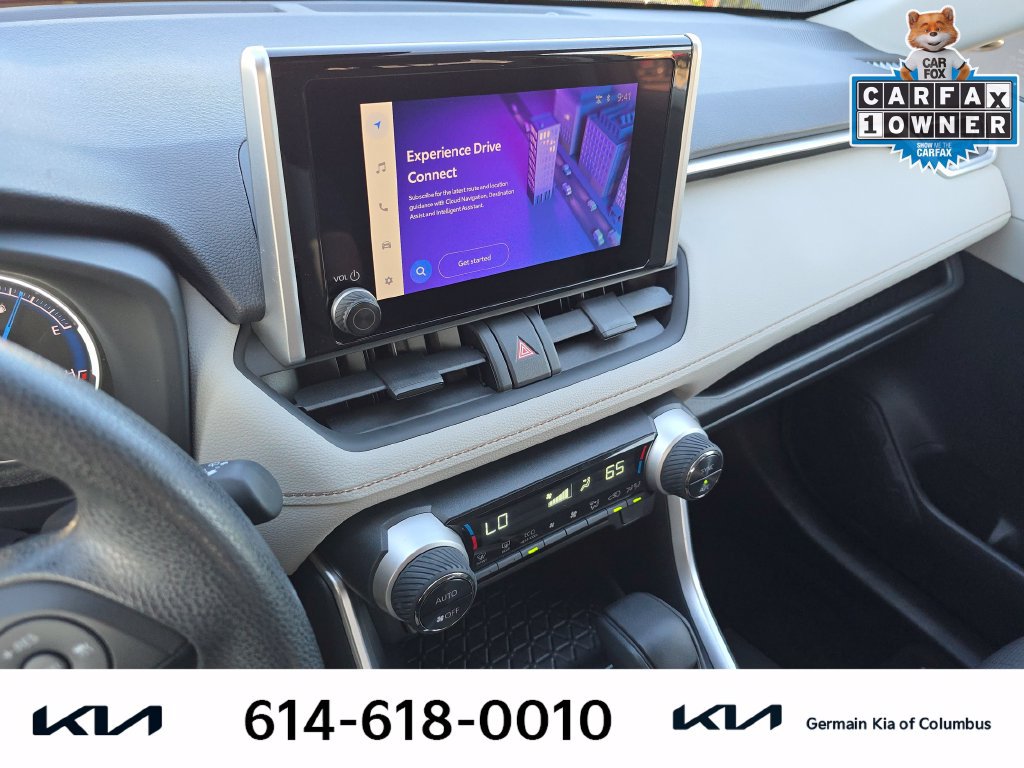 Used 2025 Toyota RAV4 XLE AWD/4WD image 23